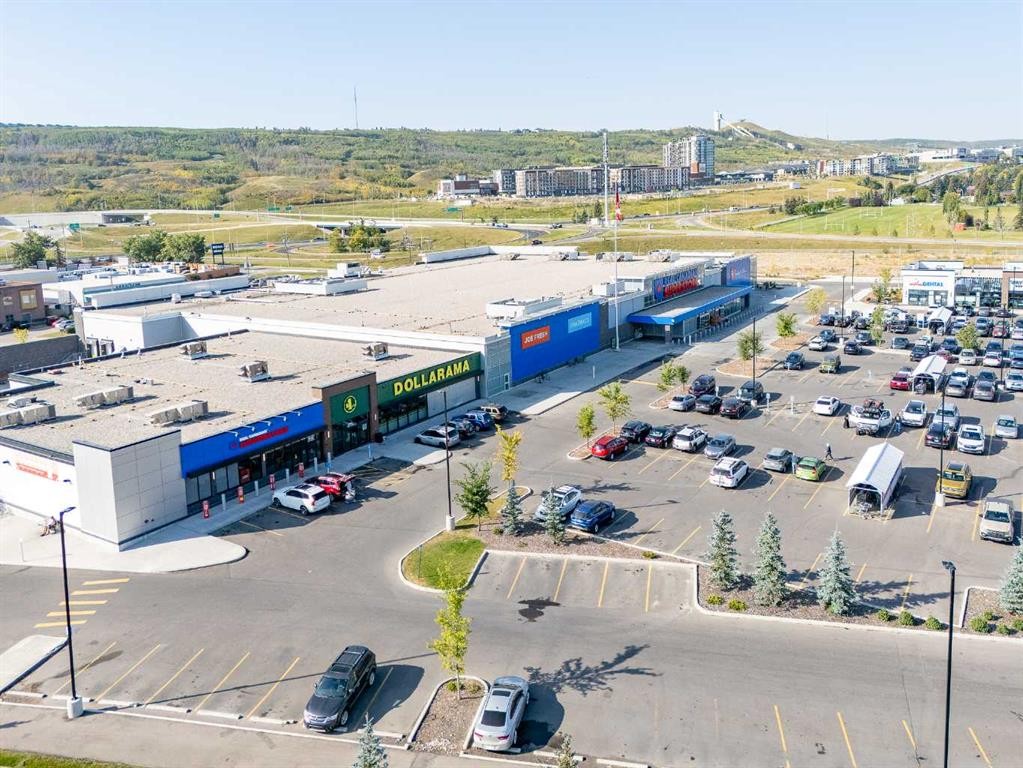 6507 34 Avenue Nw, Calgary, AB - Outdoor With View