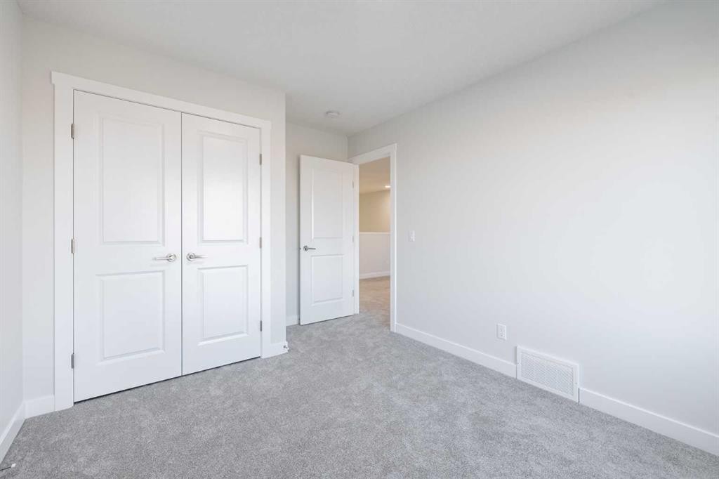 190 Sora Way Se, Calgary, AB - Indoor