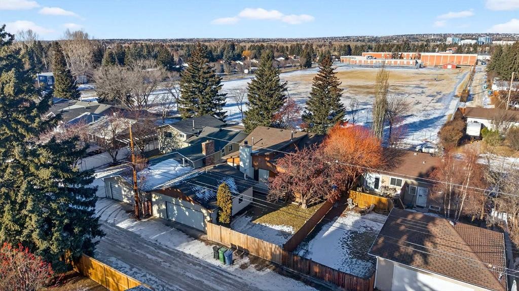 5315 Valiant Drive Nw, Calgary, AB - Outdoor With View