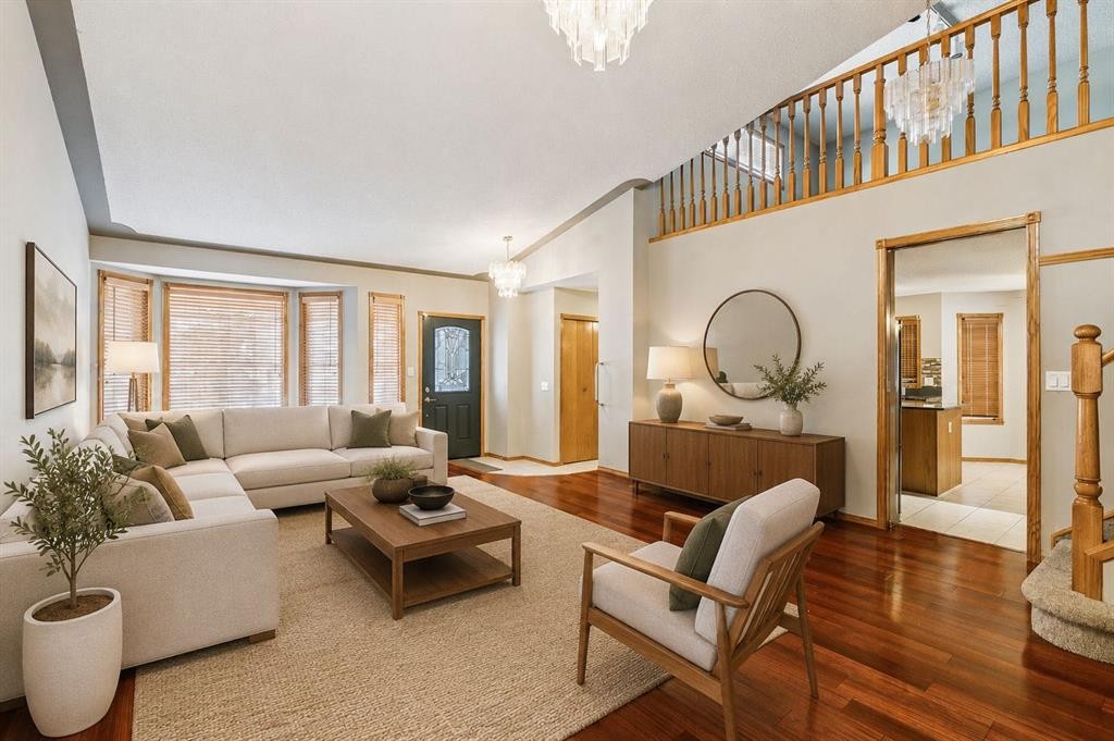 7117 California Boulevard Ne, Calgary, AB - Indoor Photo Showing Living Room