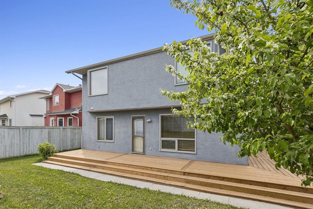 7117 California Boulevard Ne, Calgary, AB - Outdoor With Deck Patio Veranda