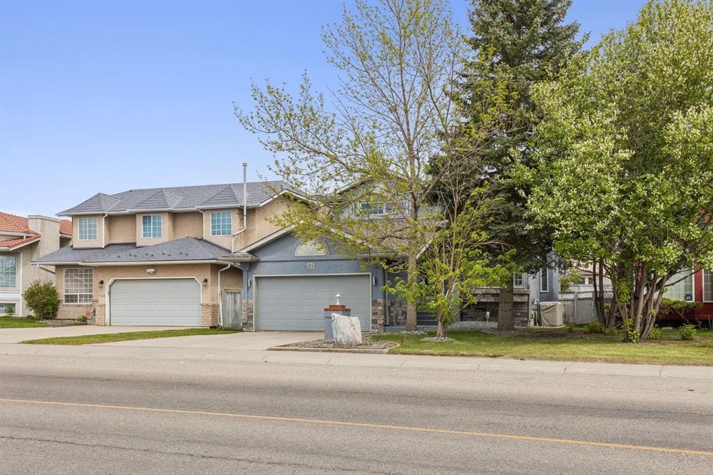 7117 California Boulevard Ne, Calgary, AB - Outdoor With Facade