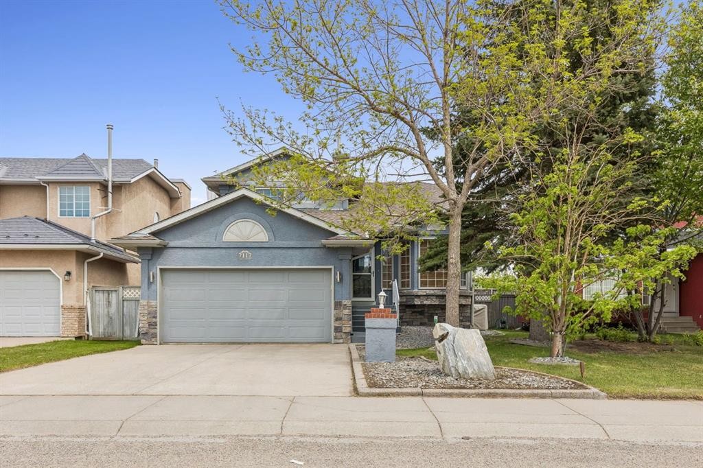7117 California Boulevard Ne, Calgary, AB - Outdoor With Facade