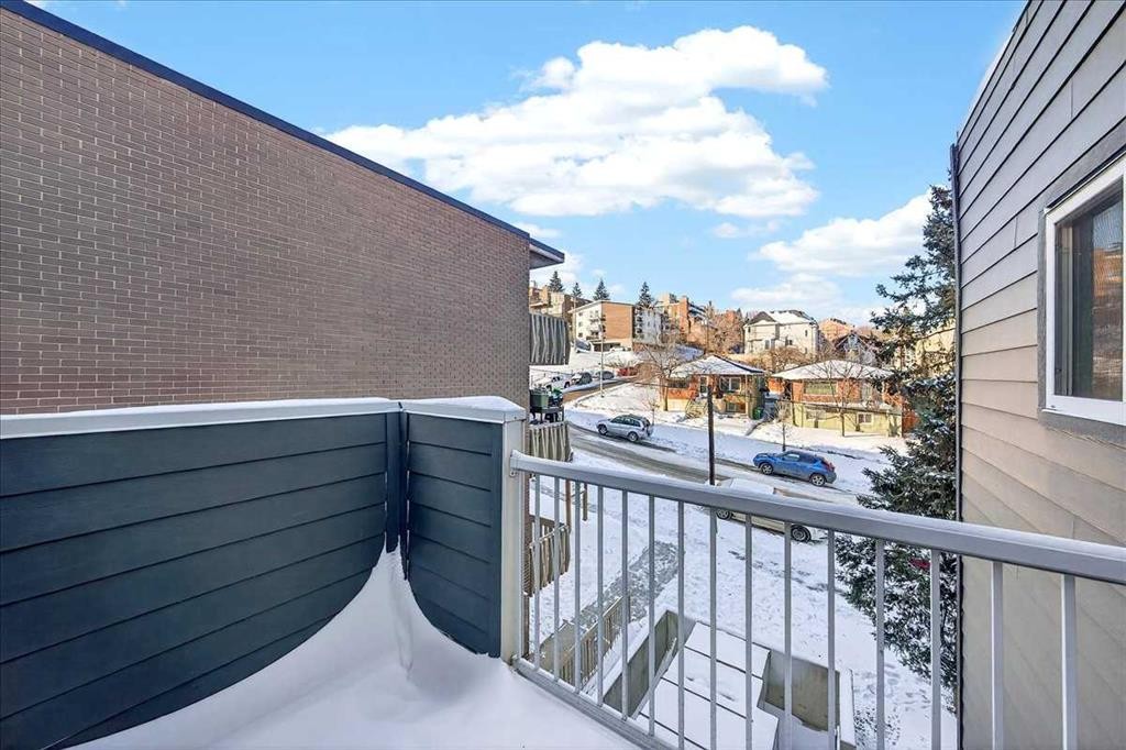 303-431 1 Avenue Ne, Calgary, AB - Outdoor With Exterior