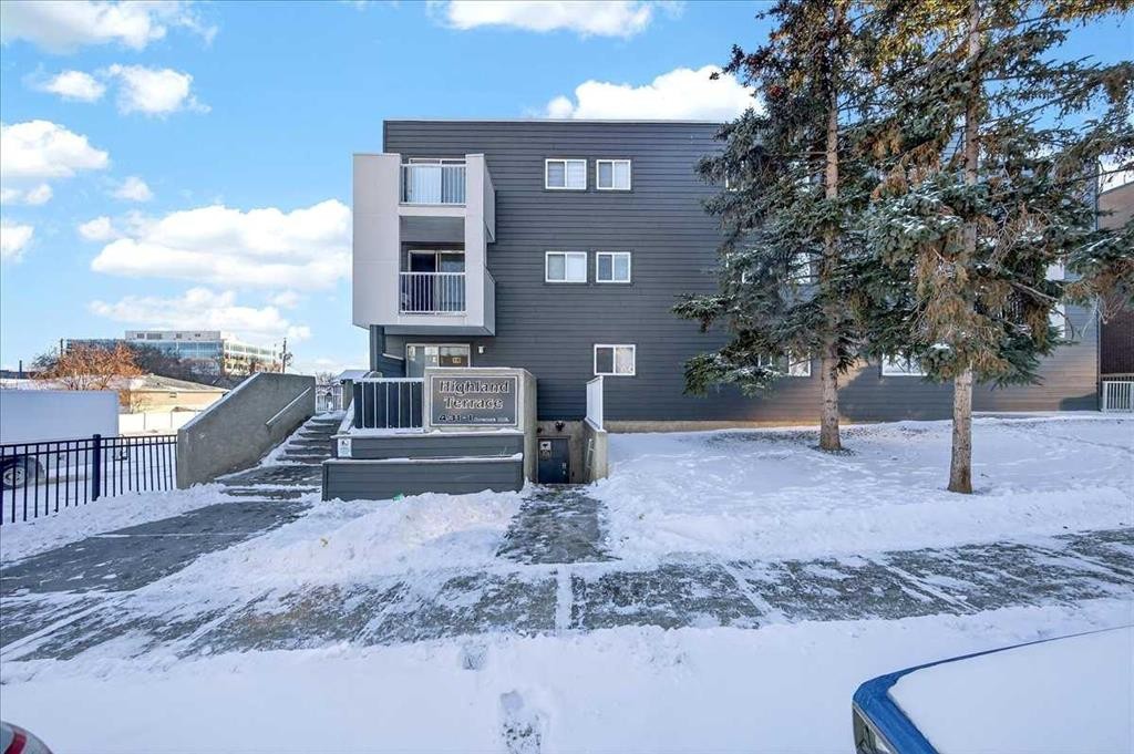 303-431 1 Avenue Ne, Calgary, AB - Outdoor