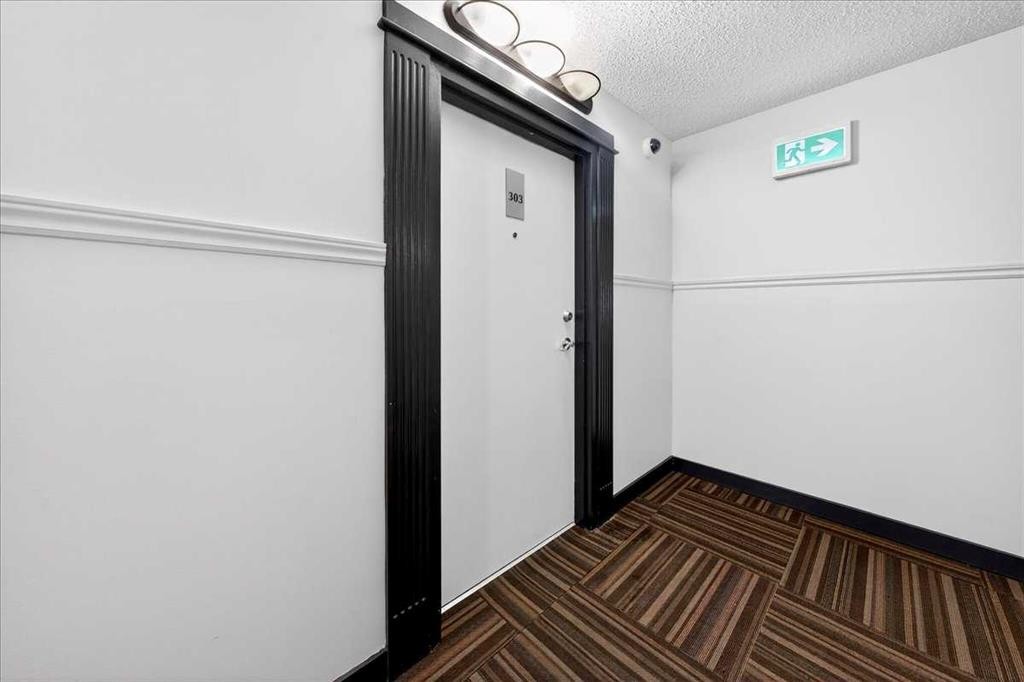 303-431 1 Avenue Ne, Calgary, AB - Indoor Photo Showing Other Room