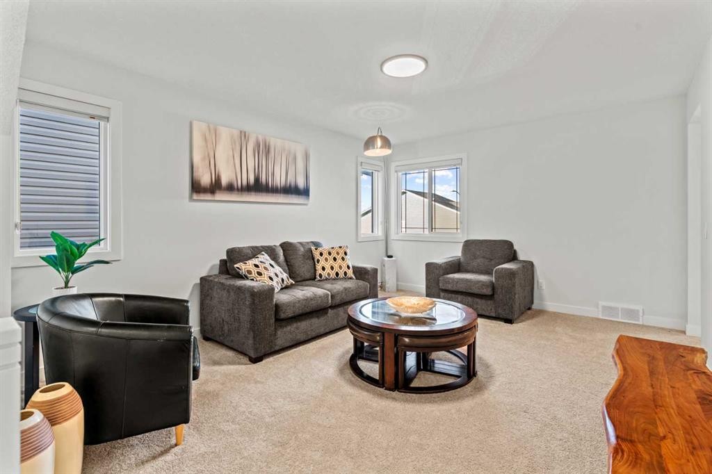116 Ambleside Crescent Nw, Calgary, AB - Indoor Photo Showing Living Room