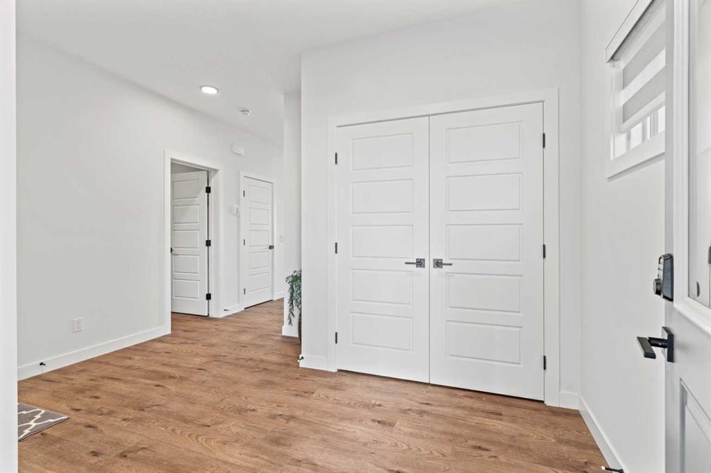 116 Ambleside Crescent Nw, Calgary, AB - Indoor Photo Showing Other Room