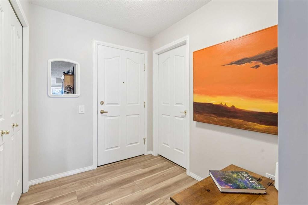 2327-1818 Simcoe Boulevard Sw, Calgary, AB - Indoor Photo Showing Other Room