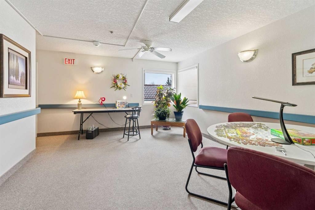 2327-1818 Simcoe Boulevard Sw, Calgary, AB - Indoor Photo Showing Other Room