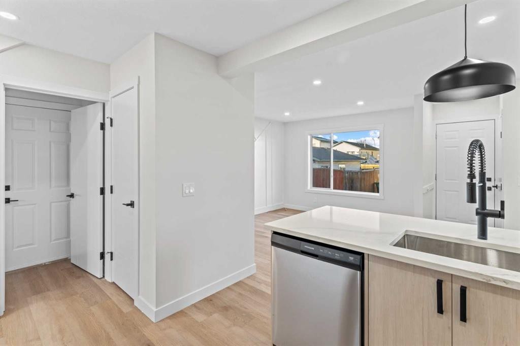 52 Martin Crossing Rise Ne, Calgary, AB - Indoor