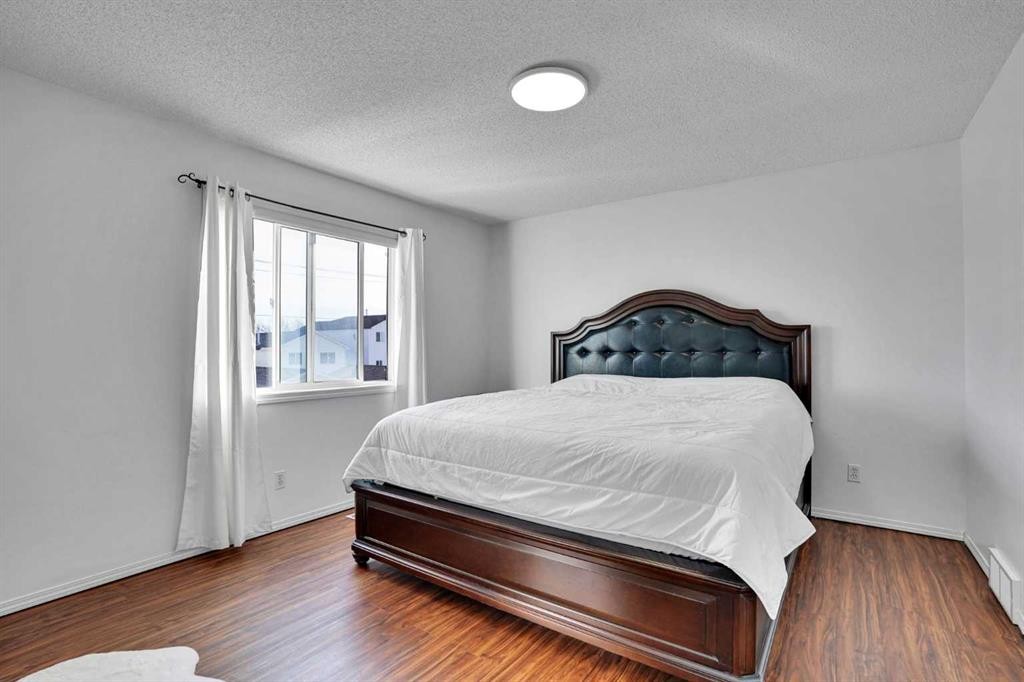 148 Martha'S Manor Ne, Calgary, AB - Indoor Photo Showing Bedroom