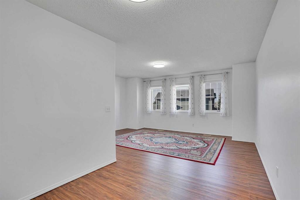 148 Martha'S Manor Ne, Calgary, AB - Indoor Photo Showing Other Room