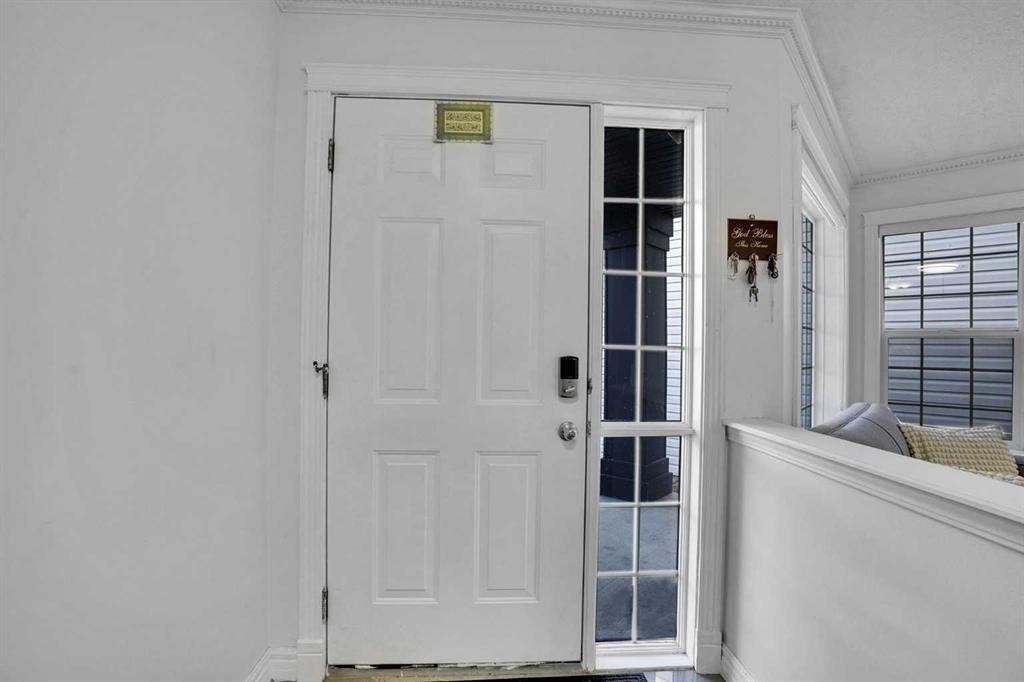 148 Martha'S Manor Ne, Calgary, AB - Indoor Photo Showing Other Room