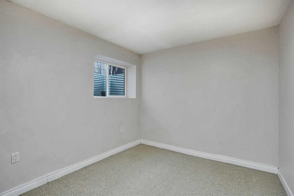 148 Martha'S Manor Ne, Calgary, AB - Indoor Photo Showing Other Room