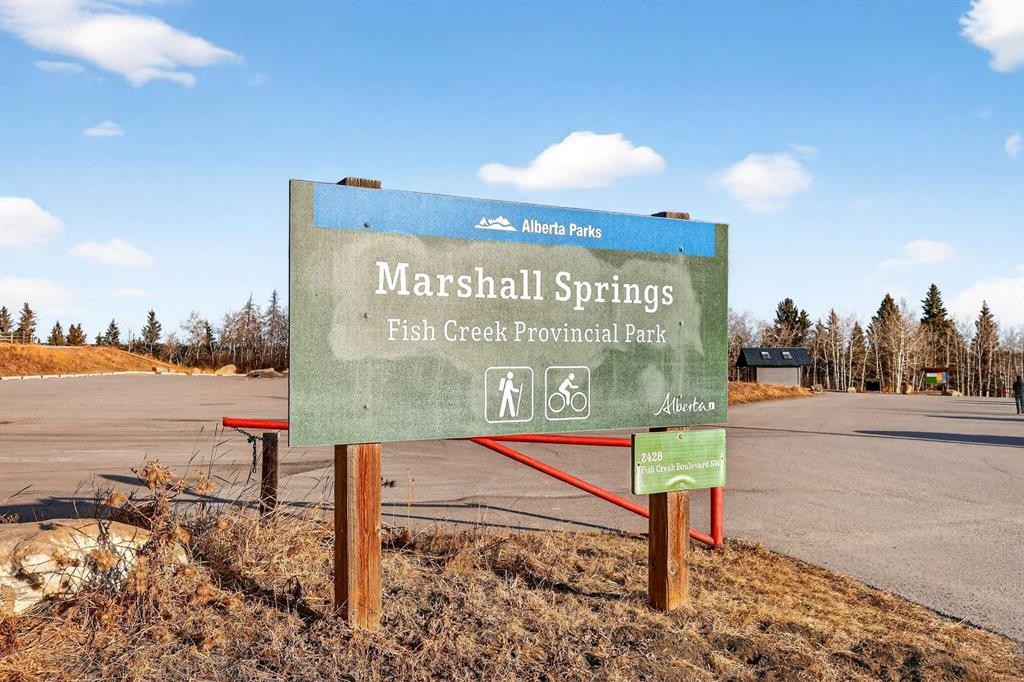 575 Everbrook Way Sw, Calgary, AB - Outdoor With View