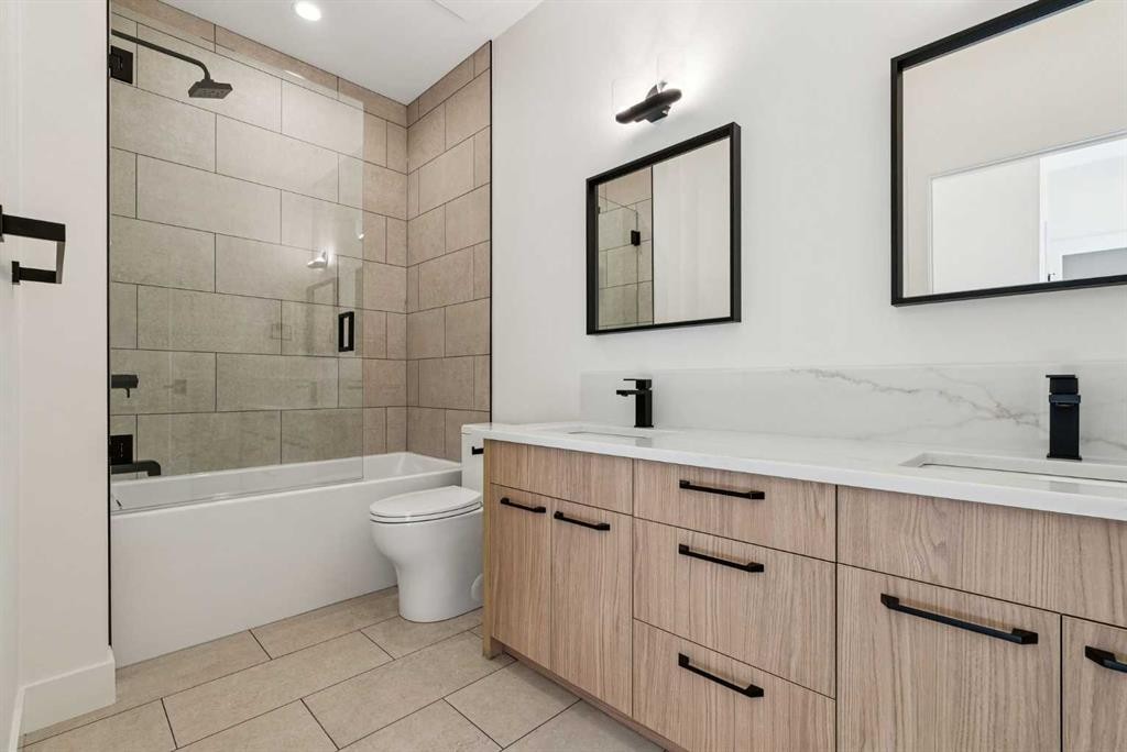 607 29 Avenue Nw, Calgary, AB - Indoor Photo Showing Bathroom