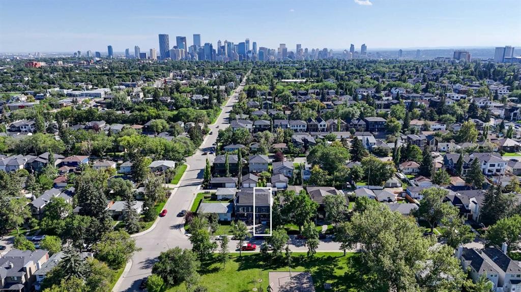 607 29 Avenue Nw, Calgary, AB - Outdoor With View