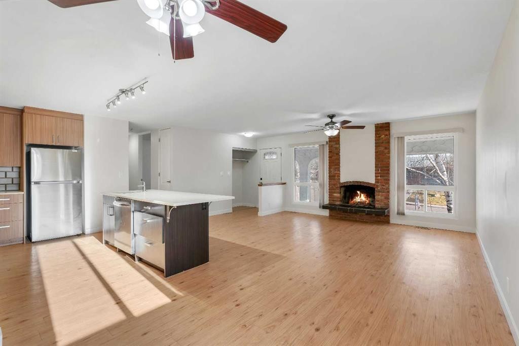 102 Huntham Place Ne, Calgary, AB - Indoor Photo Showing Kitchen