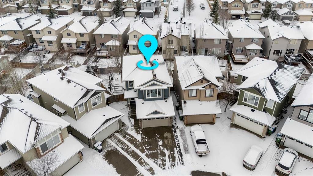 27 Everoak Bay Sw, Calgary, AB - Outdoor With Facade