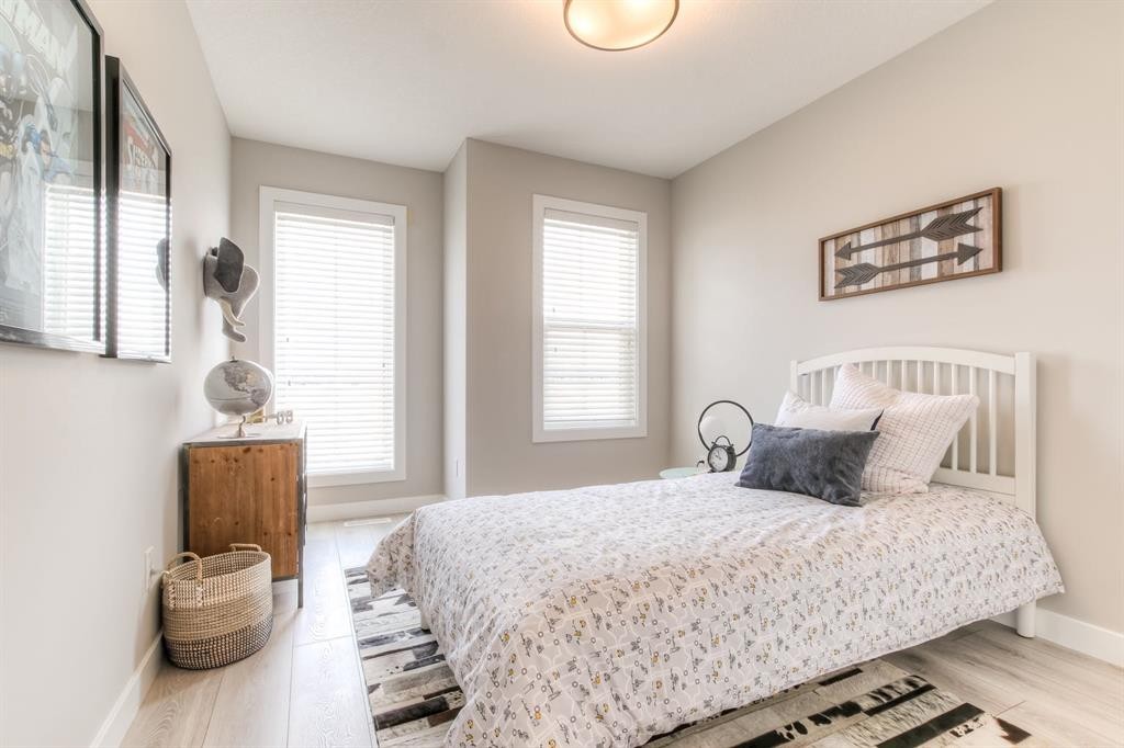 134 Rangeview Path Se, Calgary, AB - Indoor Photo Showing Bedroom
