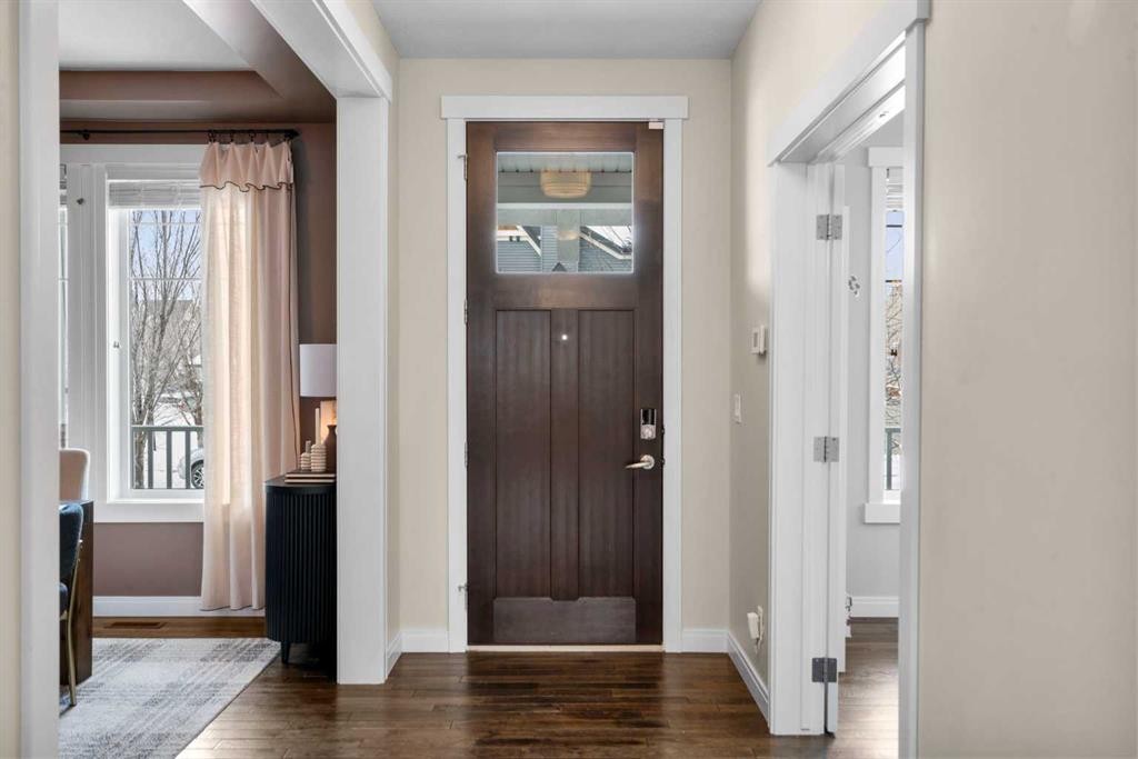 346 Cooperstown Common Sw, Airdrie, AB - Indoor Photo Showing Other Room