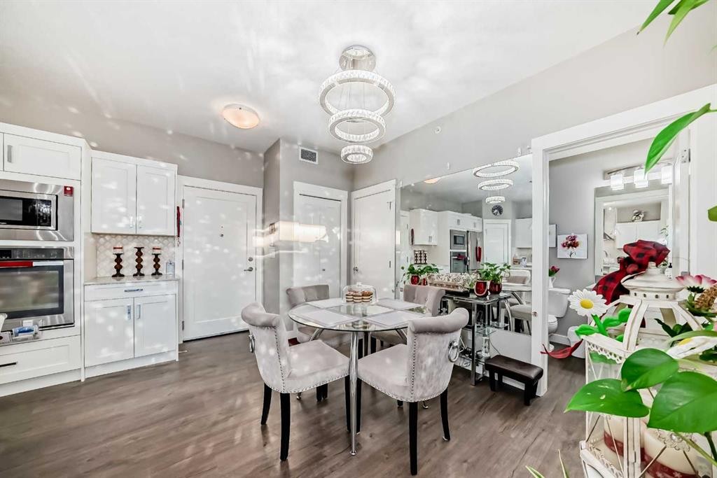 405-10 Walgrove Se, Calgary, AB - Indoor