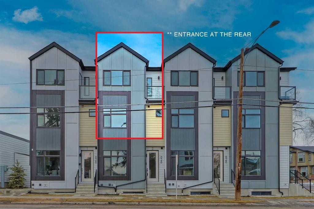 7-828 8 Avenue Ne, Calgary, AB - Outdoor With Facade
