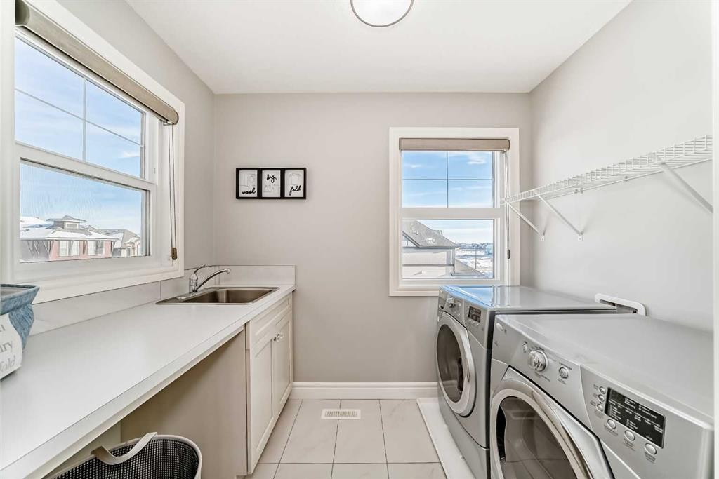 35 Mahogany Crescent Se, Calgary, AB - Indoor Photo Showing Laundry Room