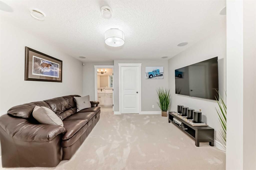 35 Mahogany Crescent Se, Calgary, AB - Indoor Photo Showing Living Room