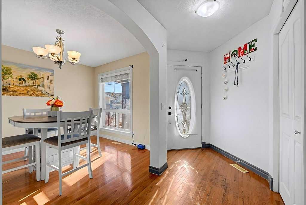 284 Hawkmere View, Chestermere, AB - Indoor