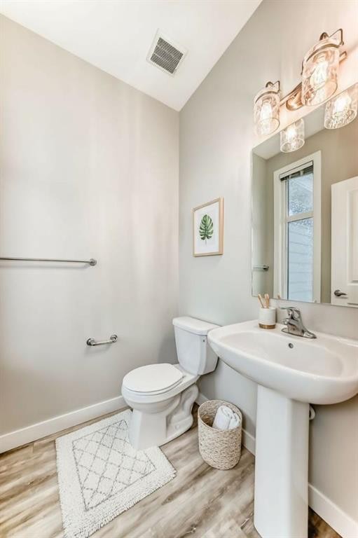 58-138 Seton Passage Se, Calgary, AB - Indoor Photo Showing Bathroom