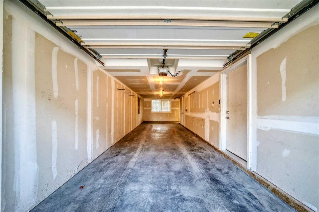 58-138 Seton Passage Se, Calgary, AB - Indoor