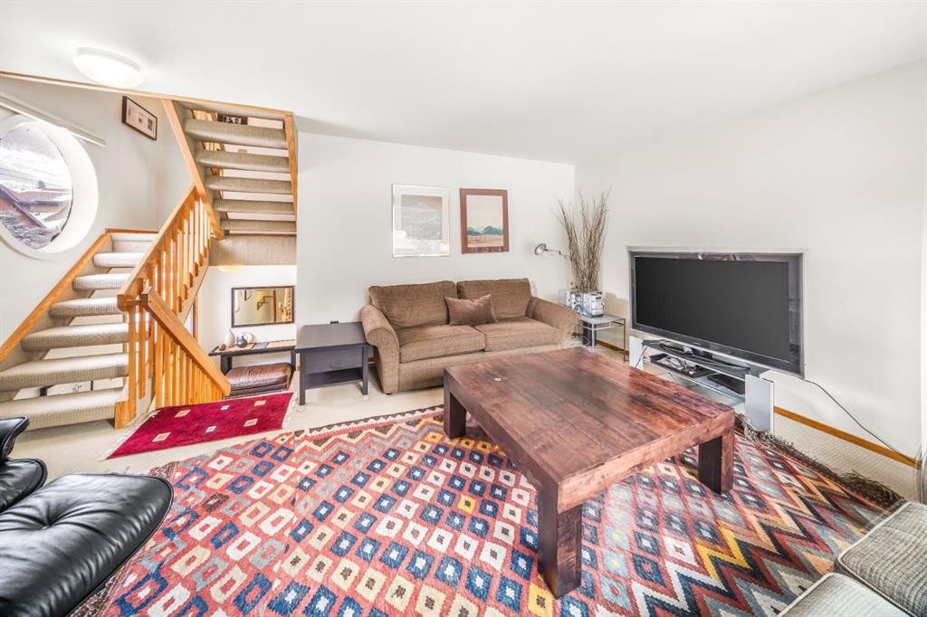 8-838 3Rd Street, Canmore, AB - Indoor