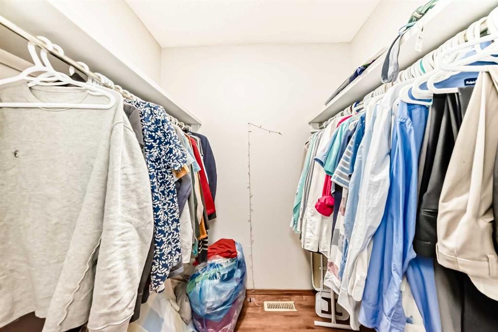 179 Hawkwood Boulevard Nw, Calgary, AB - Indoor With Storage