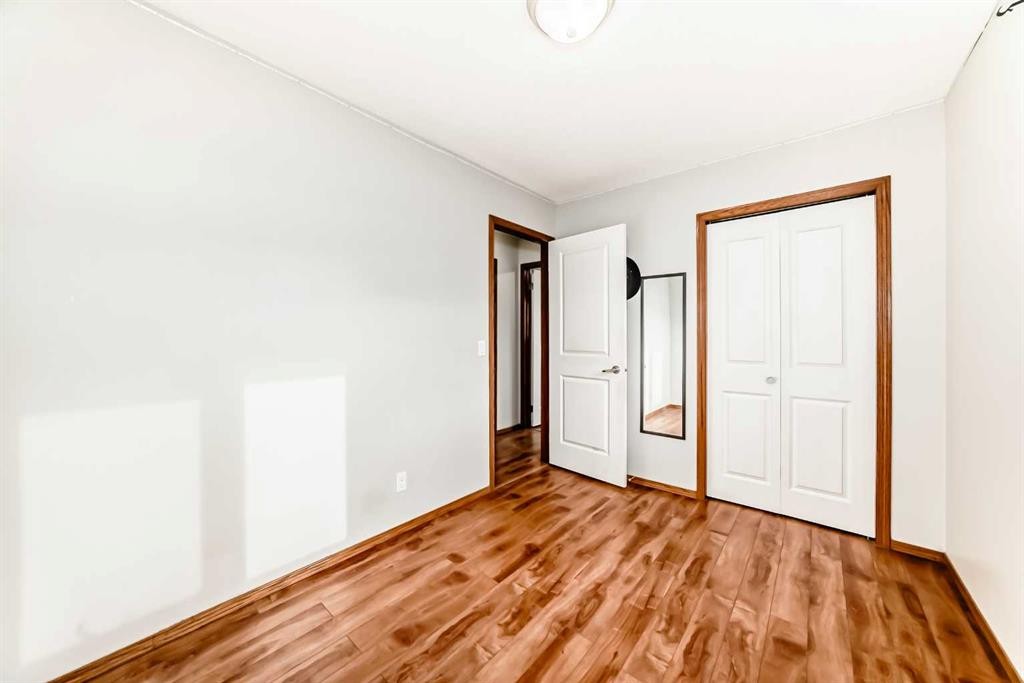 179 Hawkwood Boulevard Nw, Calgary, AB - Indoor Photo Showing Other Room