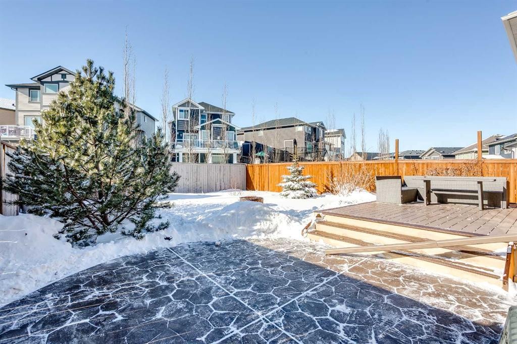 250 Hillcrest Heights Sw, Airdrie, AB - Outdoor