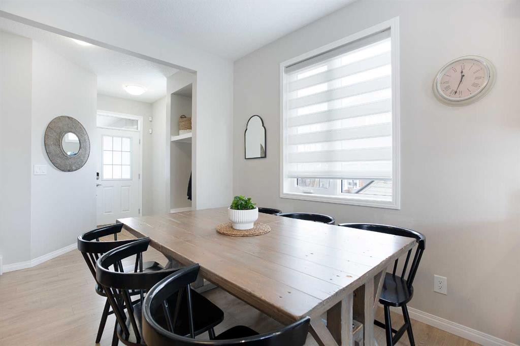 2 Osborne Common Sw, Airdrie, AB - Indoor Photo Showing Dining Room