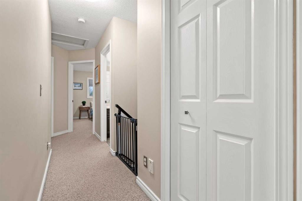 43 Sunset Crescent, Okotoks, AB