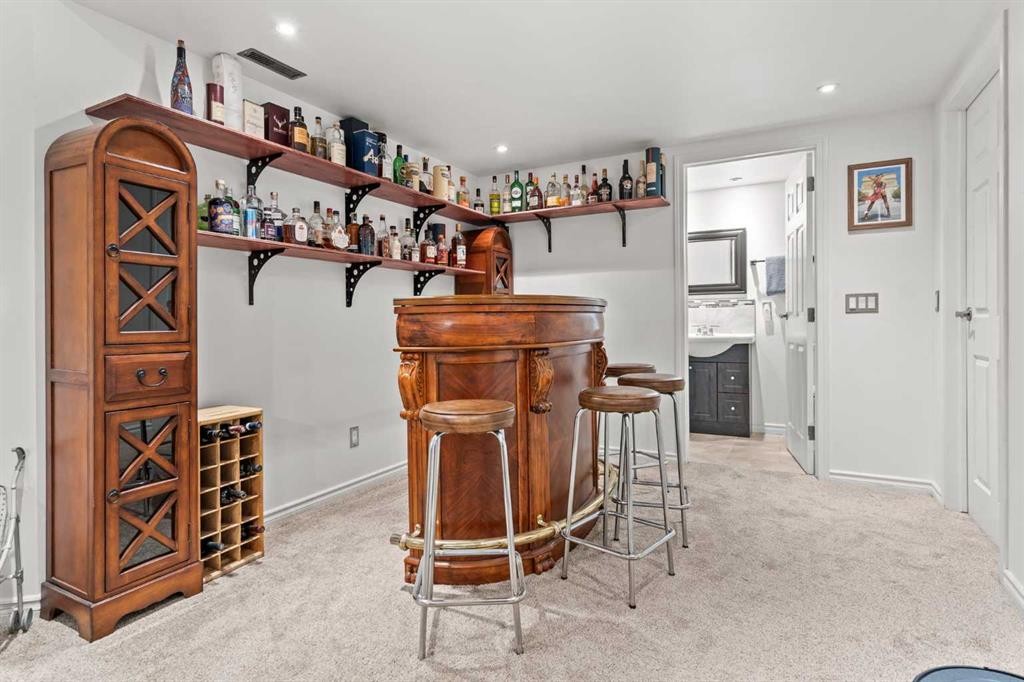 43 Sunset Crescent, Okotoks, AB