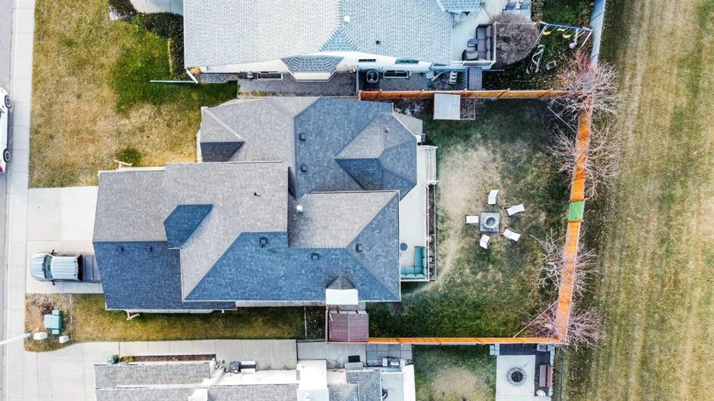 43 Sunset Crescent, Okotoks, AB