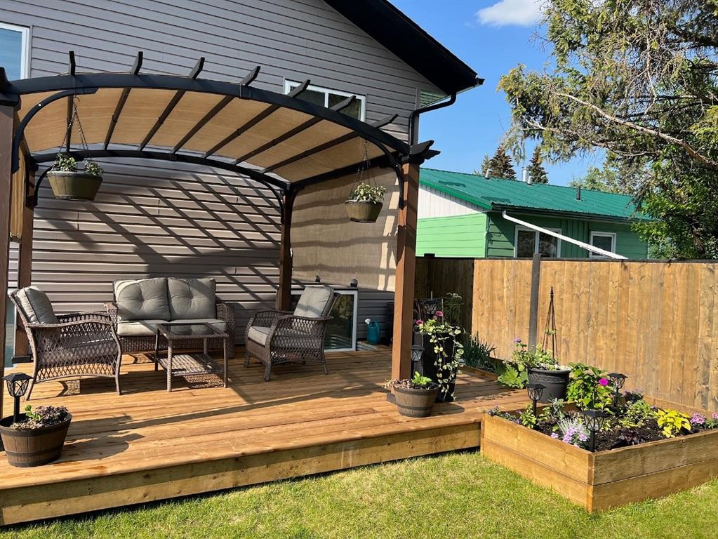 4819 17 Avenue, Edson, AB - Outdoor With Deck Patio Veranda With Exterior