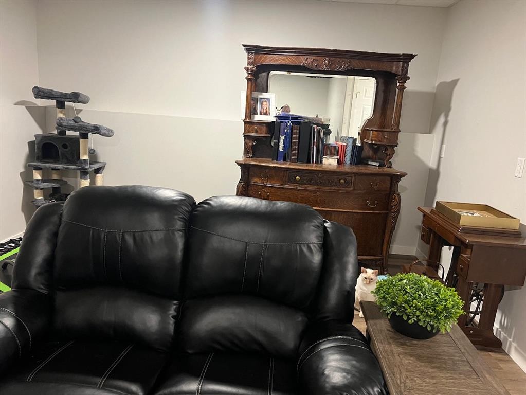 4819 17 Avenue, Edson, AB - Indoor