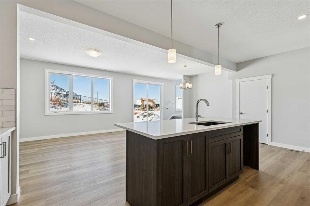12 Willow Park Point, Cochrane, AB - Indoor Photo Showing Kitchen