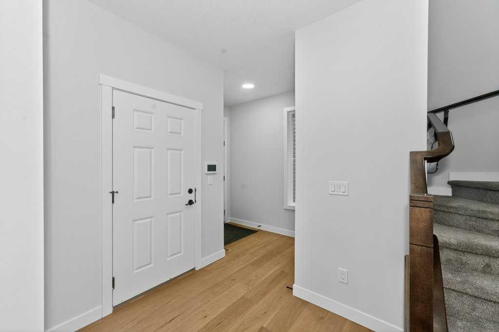 268 Cornerbrook Road Ne, Calgary, AB - Indoor Photo Showing Other Room