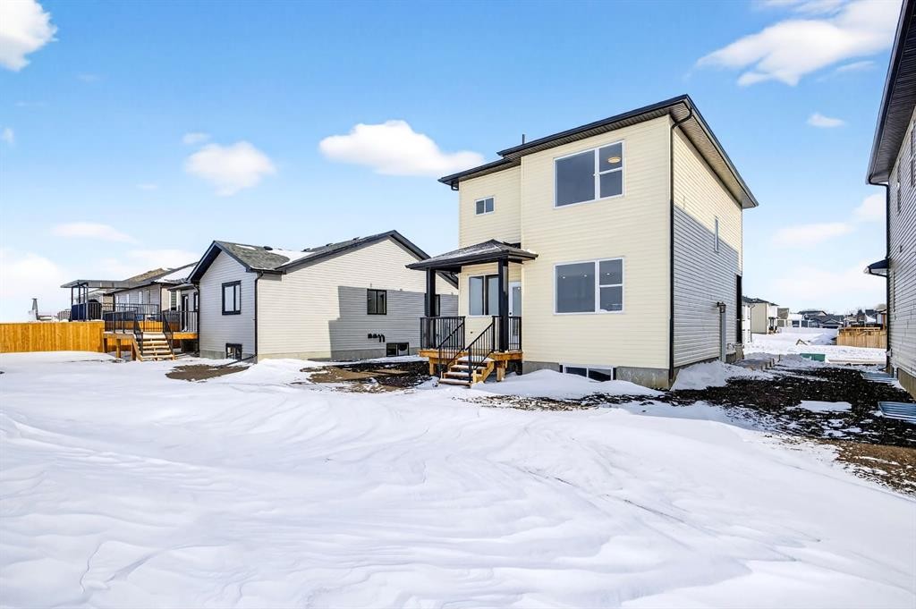 3426 Victory Way, Olds, AB - Outdoor