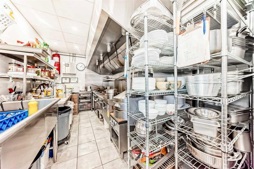 1810 10 Avenue Ne, Calgary, AB