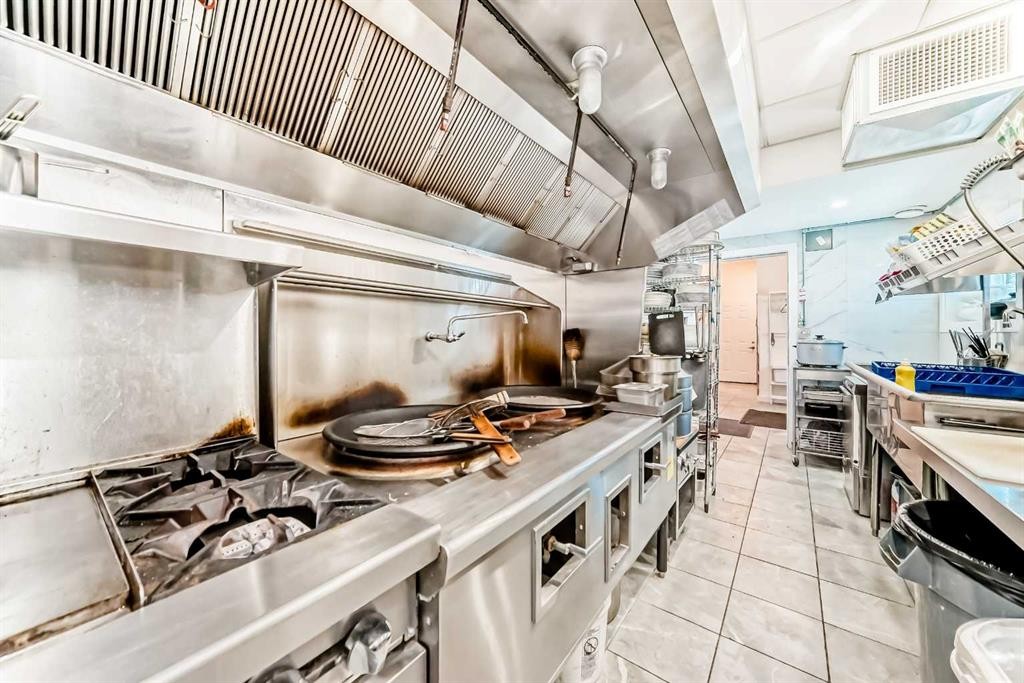 1810 10 Avenue Ne, Calgary, AB