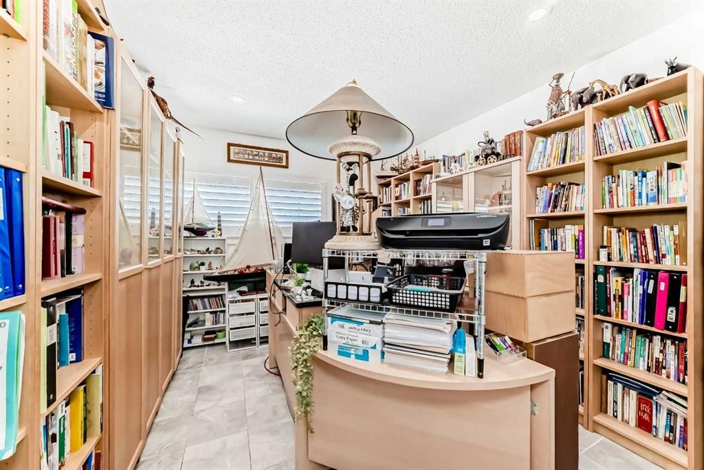 1810 10 Avenue Ne, Calgary, AB