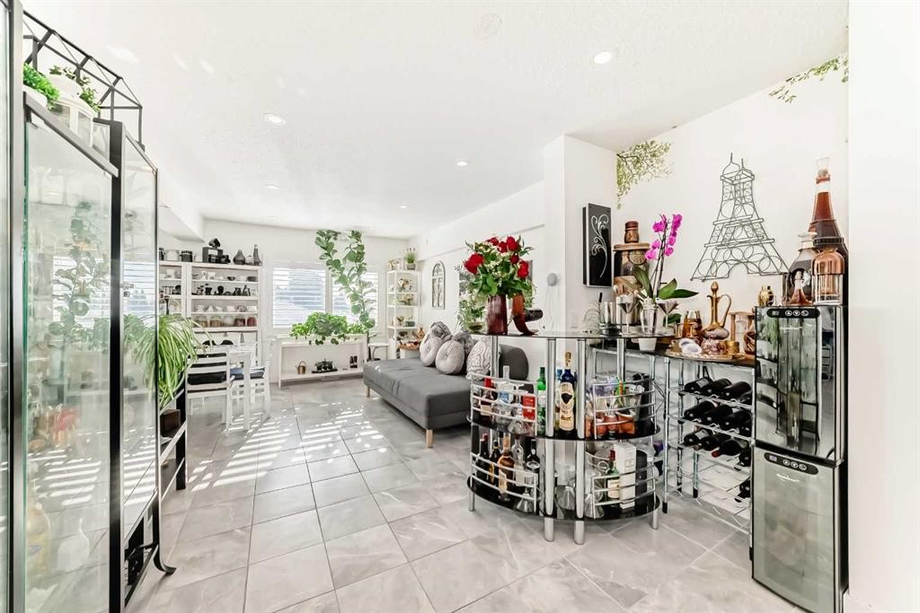 1810 10 Avenue Ne, Calgary, AB